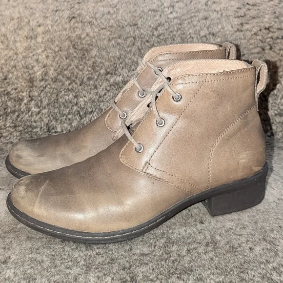 Bogs Kristina Chukka Boot Leather Waterproof Taupe Women's 9.5 - Picture 3 of 13